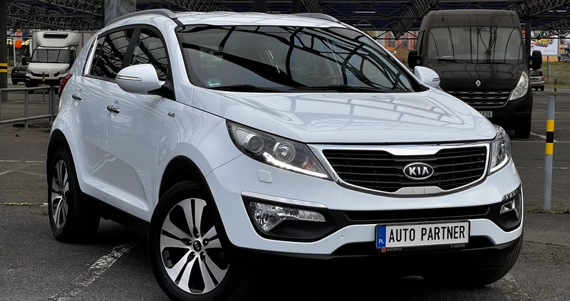 Kia Sportage cena 53500 przebieg: 186000, rok produkcji 2012 z Karczew małe 631